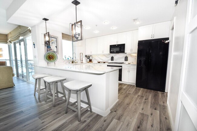 Photo - 850 Beech St Unit Vacation