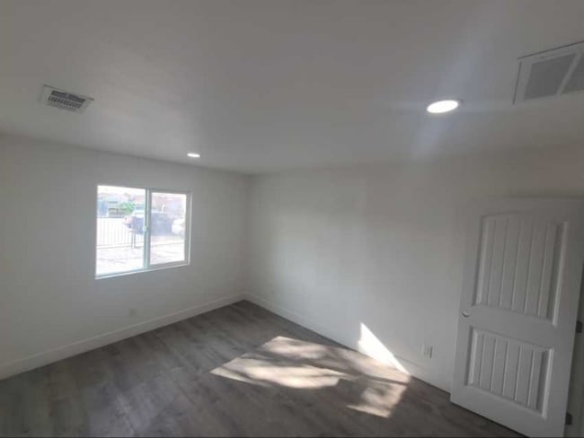 Photo - 244 E 2nd St Unit 240