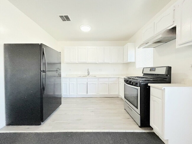 Photo - 8251 San Pedro St Unit 4