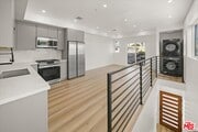 Photo - 912 N Hudson Ave Condo