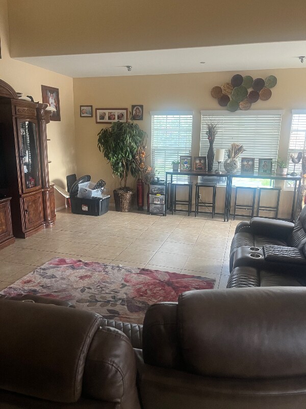 Photo - 806 Early Dawn Way