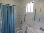 Photo - 504 1/2 W. Walnut #A Unit 504 1/2 W. Walnut #A