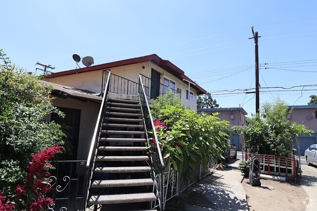 Building Photo - 4683 Canoga St Unit D Rental