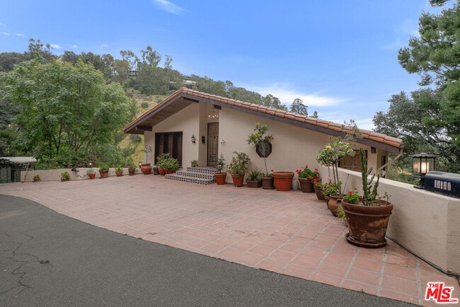 Photo - 10160 Cielo Dr