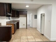 Kitchen - 131 E 84th Pl