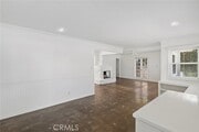Photo - 241 E 21st St