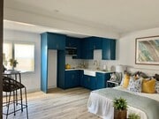 Photo - Beautiful Studio Apartment in Belmont Shor... Unit 52-02