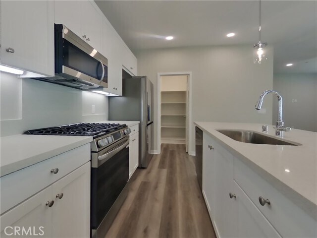 Photo - 28205 Dwight Dr