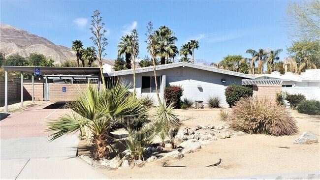 Building Photo - 72891 Sierra Vista Dr