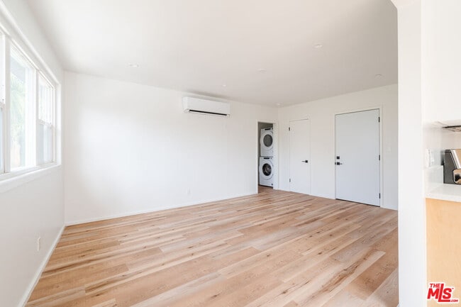 Photo - 1318 S Ogden Dr Unit 4