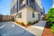 Photo - 1425 S New Hampshire Ave Townhome