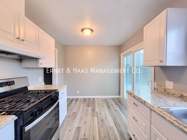 Photo - 13414 Lynne Dr