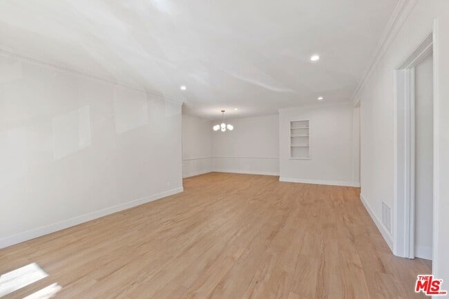 Photo - 1252 N Crescent Heights Blvd Unit 1