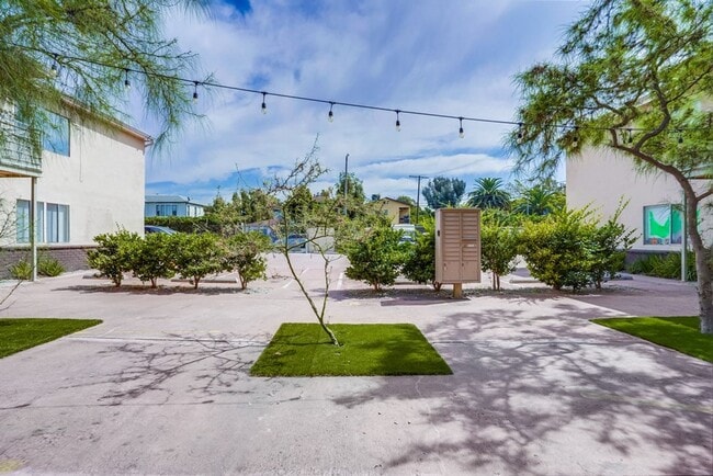 Photo - 2425 S Ridgeley Dr Unit 04