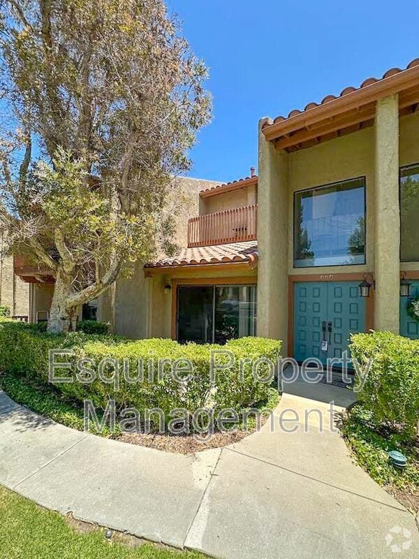 Building Photo - 660 Rosewood Ave Rental