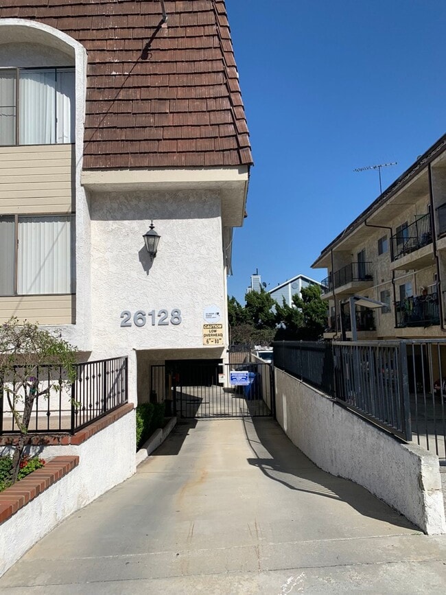 Photo - BELLA APARTMENTS: Beautiful 2 Bed - 2 Bath Unit 3