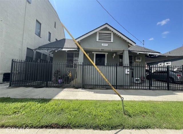 Photo - 209 W 59th St