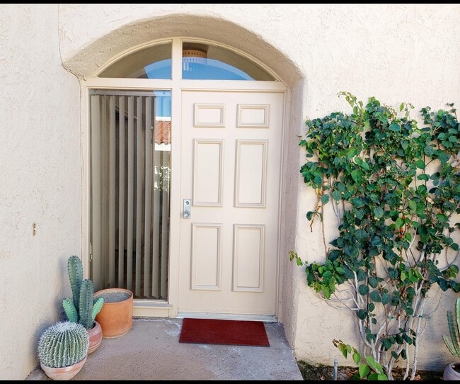 Photo - 45885 Algonquin Cir