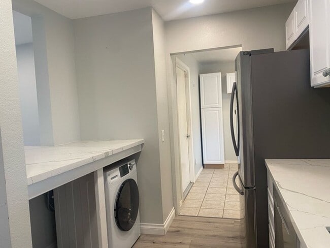 Photo - Wonderful 2 Bedroom home in Peacock Hills ...