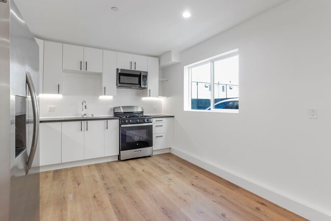 Photo - 10821 Hartsook St