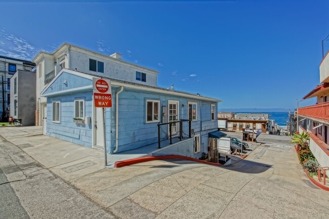 Photo - 3809 Crest Dr Unit Upper