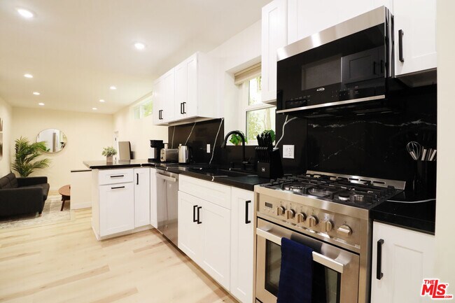 Photo - 9040 Phyllis Ave Unit A2