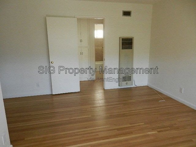 Photo - 1702 W Victory Blvd