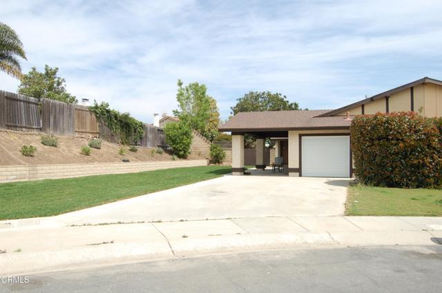 Photo - 896 Creekside Cir