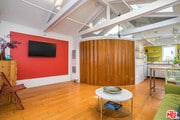 Photo - 702 Angelus Pl