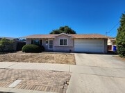 Photo - 3 Bed House in Clairemont with Canyon Views