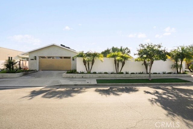 Building Photo - 2719 Setting Sun Dr