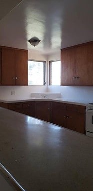 Photo - 754 E 84th St