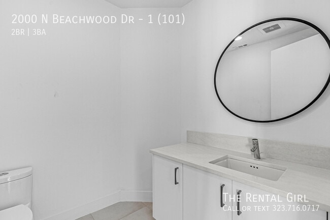 Building Photo - 2000 Beachwood Dr