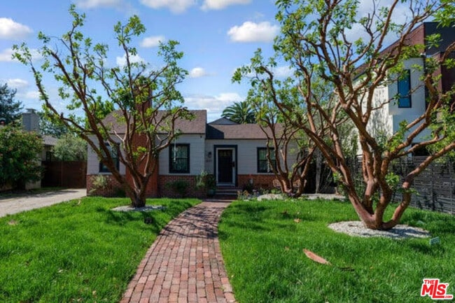 Building Photo - 4147 Marcasel Ave