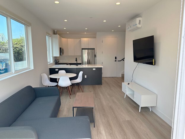 Photo - Oasis at the ROW