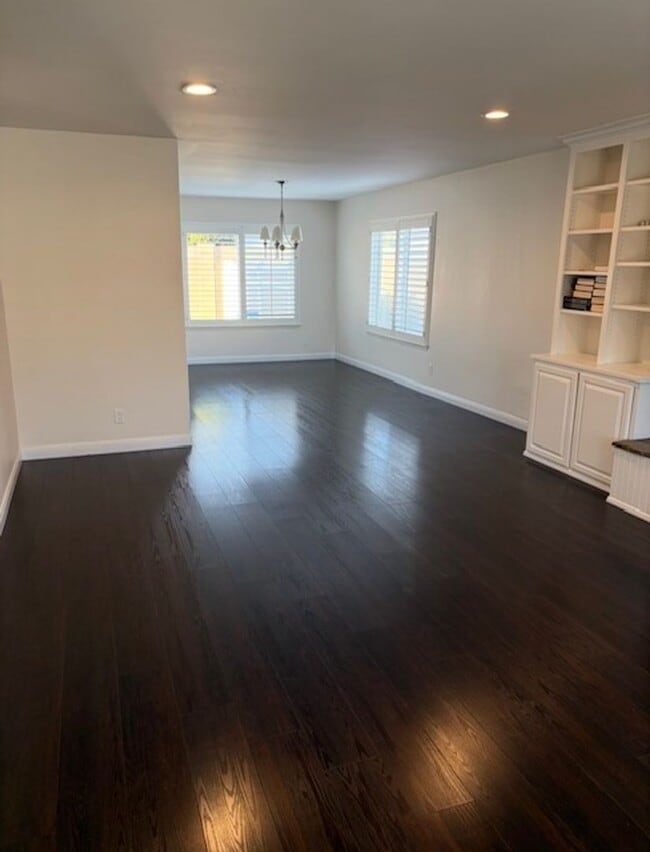 Photo - Spacious 4 Bedroom Home with Pool & 3 Car Garage in Cypress