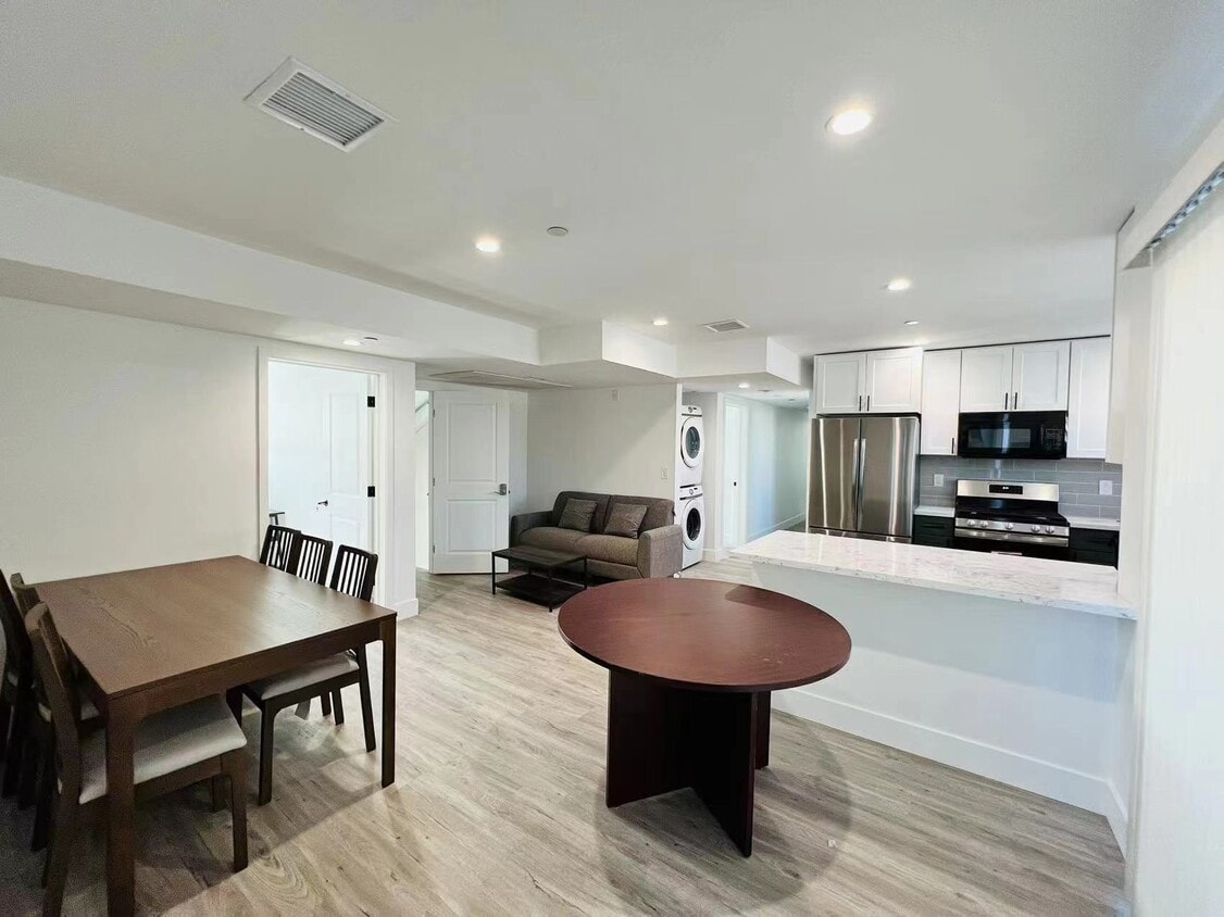 Floor Plan - Private Room at 1637 W 36th PL (4B-6B)