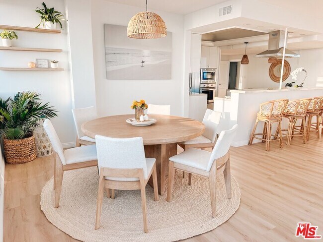 Photo - 17350 Sunset Blvd Unit 605