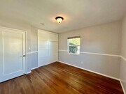 Photo - 2 Bed 1 Bath House with Large Yard in Cent...