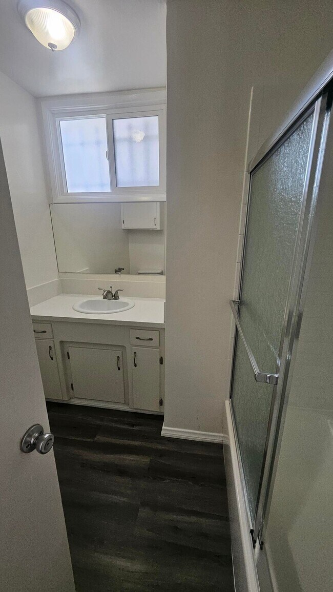 Photo - 11030 Moorpark St Unit B6