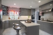 Photo - 7001 Van Noord Ave