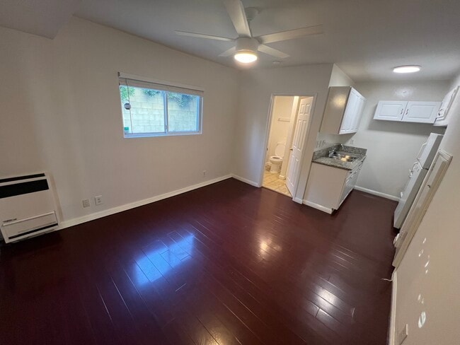 Photo - 2569 S Sepulveda Blvd Unit 2569