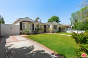 Photo - 4507 Van Noord Ave House