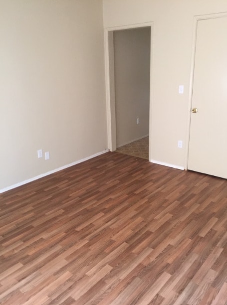 Photo - Sea Isle Apartments