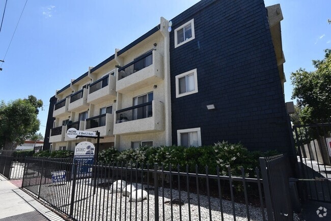 Building Photo - 21018 Gresham St Unit 110 Rental
