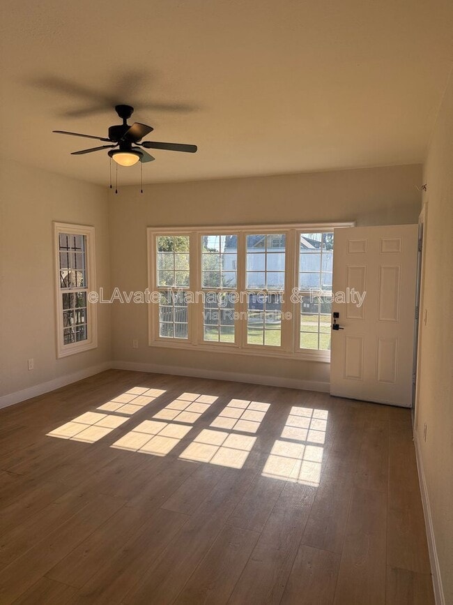 Building Photo - 1607 W 49th St Unit 1609