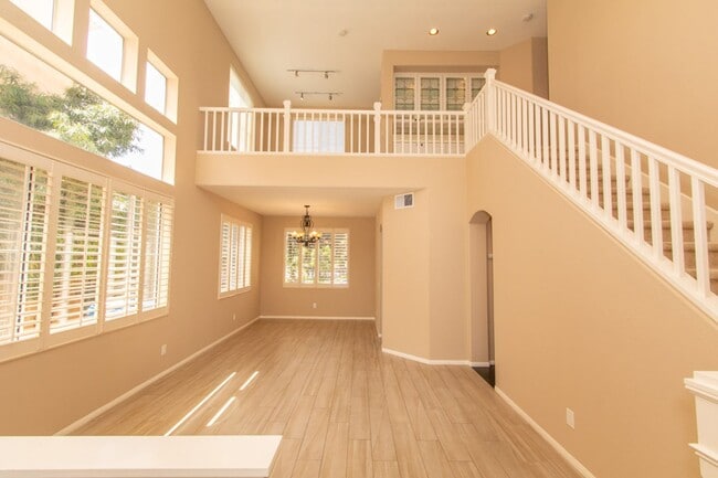 Photo - Spacious 3 Bed/2.5 Bath in Desirable UTC La Jolla Community of Toscana