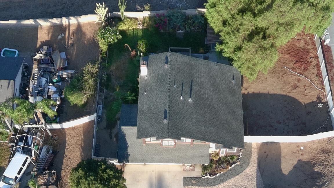 Photo - 5947 Helmcrest Dr House