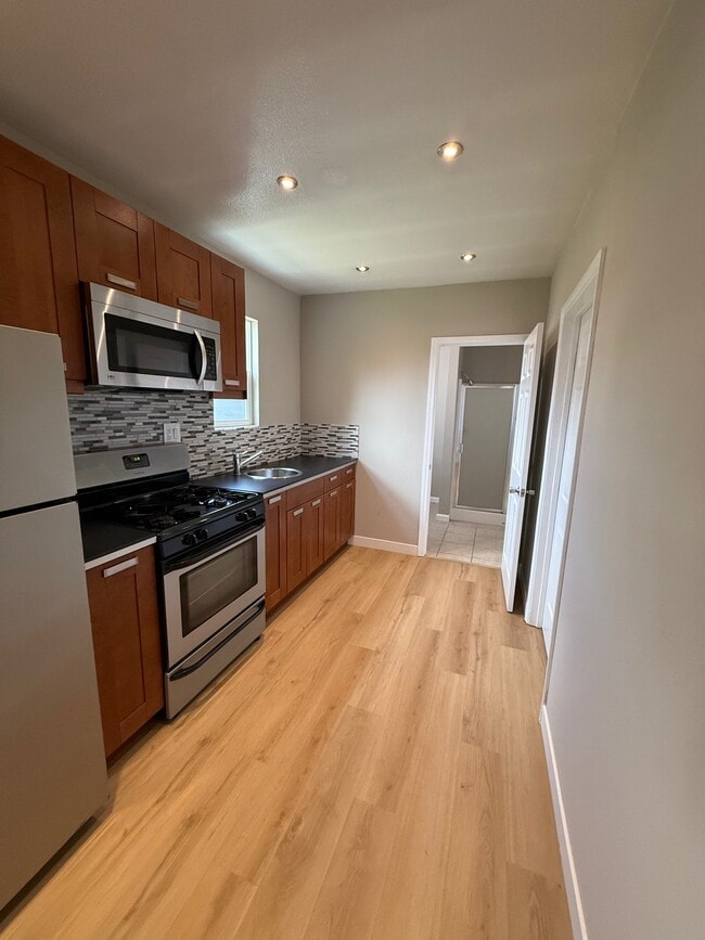 Photo - 815 N Sparks St