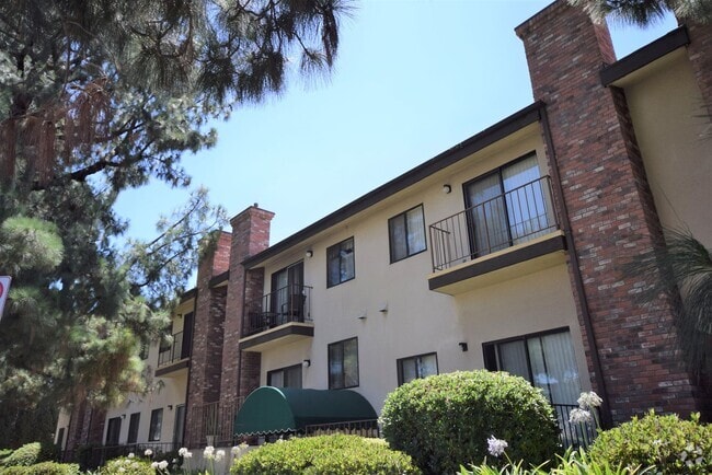 Building Photo - 17122 Chatsworth St Unit 16 Rental